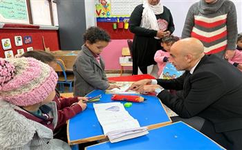 وزير التربية والتعليم يفاجئ مدارس قنا لمتابعة انضباط سير العملية التعليمية