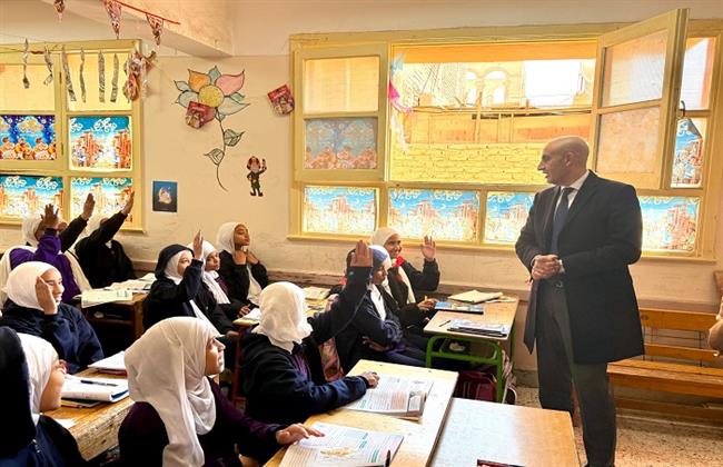 وزير التعليم يواصل جولته التفقدية في قنا لمتابعة العملية التعليمية في مدارس إدارة قوص التعليمية