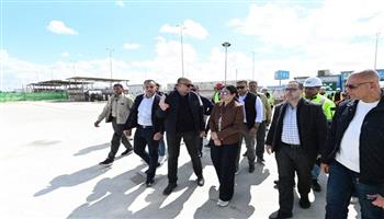 وزيرة الإسكان تتفقد مركز المؤتمرات وأبراج الداون تاون بمدينة العلمين الجديدة