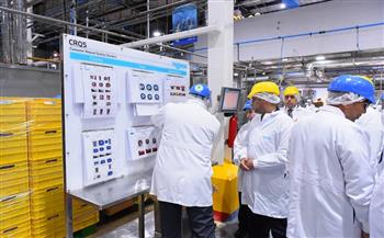  وزير العمل يستكمل جولته في الجيزة بتفقد شركة فرونيري آيس كريم مصر