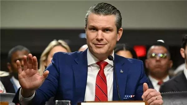 وزير الحرب الأمريكي: ترامب ملتزم بإبقاء الولايات المتحدة بعيدة عن "مستنقع بناء الدول" 