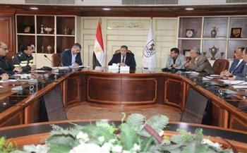 السكرتير العام لبني سويف يترأس اجتماع مجلس إدارة مشروع المواقف لمناقشة تنظيم خطوط السير