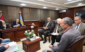 لأول مرة منذ سنوات.. محافظ الغربية يفتح أبواب مكتبه لحل الشكاوى والوقوف على مطالب الأهالي