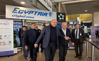 وزير الطيران يتفقد مطار القاهرة لمتابعة انتظام التشغيل وانسيابية الإجراءات