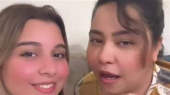 شيرين عبد الوهاب تفاجئ الجمهور بظهور جديد مع ابنتها