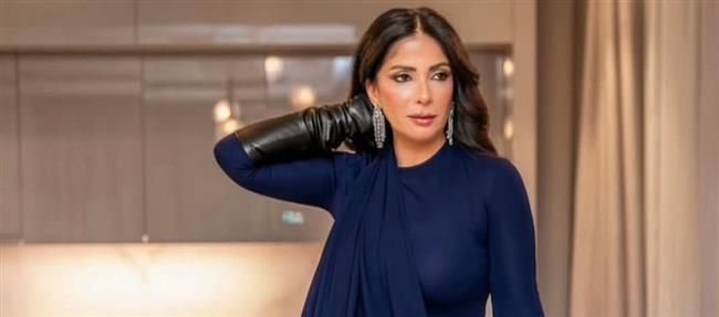 منى زكي تشيد بـ "حكاية نرجس" وبراعة ريهام عبد الغفور