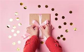 هل الهدايا تصنع السعادة فعلًا؟ دراسة تكشف سر الفرح في المناسبات العائلية