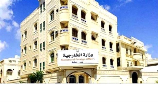 اليمن يدين الاعتداءات الإسرائيلية على بنى تحتية عسكرية في جنوب سوريا