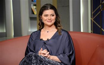 يسرا اللوزي: سعيدة بلقب “أم البنات”.. وزواجي المبكر أفادني