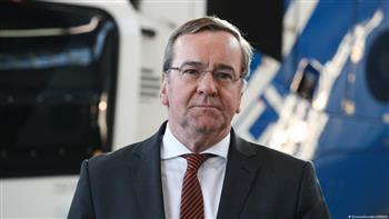 وزير الدفاع الألماني يطالب إيران بوقف فوري لإغلاق مضيق هرمز