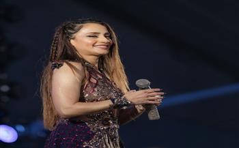 في أجواء احتفالية مبهرة.. كارولينا كرم تتألق في حفل ريكسوس المنتزه بثاني أيام عيد الفطر