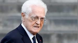 وفاة رئيس الوزراء الفرنسي الأسبق ليونيل جوسبان عن عمر ناهز 88 عامًا