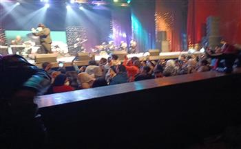 مصطفى حجاج يشعل احتفالية عيد الفطر على مسرح البالون