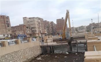 السويس: أعمال تطهير واسعة لترعة المحافظة