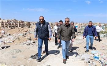 محافظ الجيزة يتفقد حدائق الأهرام ويوجّه بمراجعة تراخيص البناء لعدد من الحالات