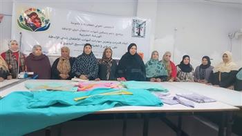 القومي للأمومة ينفذ ورشة تدريبية لبناء قدرات 20 من أمهات الأطفال ذوي الهمم في مجالي الخياطة والنسيج 