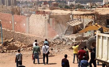 محافظ أسوان: لا تهاون في إزالة التعديات والتعامل الفوري مع أي مخالفات