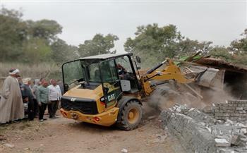 محافظ الفيوم: إزالة 71 حالة بناء مخالف خلال إجازة عيد الفطر المبارك