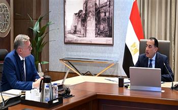 الحكومة تؤكد مواصلة الجهود لتوفير مخزون استراتيجي آمن من مختلف المشتقات البترولية