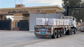 "الهلال الأحمر" : قافلة زاد العزة الـ 163 تحمل 3,360 طنًا من المساعدات الإنسانية للفلسطينيين بغزة