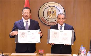  التحول الرقمي وتدشين طابع البريد للمئوية الثانية.. تفاصيل لقاء وزيري الخارجية والاتصالات 