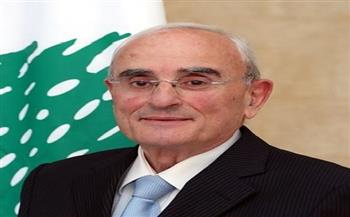 وزير الدفاع اللبناني يلتقي مسئولا عسكريا بريطانيا.. ويدعو لوقف الاعتداءات الإسرائيلية