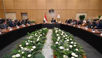 وزير الصناعة يبحث مع "باوو" الصينية تعزيز الاستثمارات في قطاع الحديد والصلب