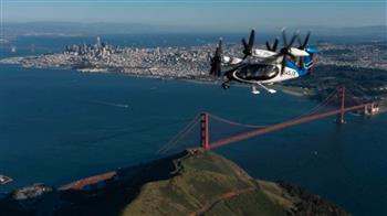 جولة السماء الكهربائية.. سيارة أجرة طائرة تحلق فوق سان فرانسيسكو