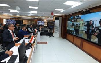 محافظ الجيزة يتابع جهود شفط مياه الأمطار بالطرق والمحاور وانتشار المعدات لمواجهة التقلبات الجوية 