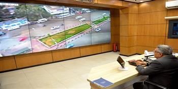 محافظ الدقهلية يتابع أحوال الطقس وجهود الوحدات المحلية في التعامل مع مياه الأمطار من مركز سيطرة الشبكة الوطنية