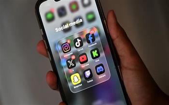 بريطانيا تختبر حظر منصات السوشيال ميديا على المراهقين