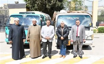 "السكرتير المساعد" يشهد تسليم عدد 5622 شنطة مواد غذائية للأسر الأولى بالرعاية