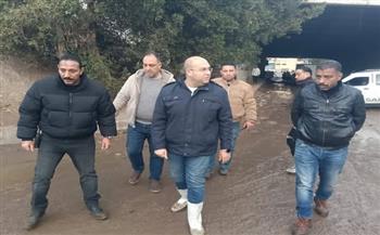 نائب محافظ الجيزة يتابع ميدانيا أعمال شفط مياه الأمطار بمركزي أوسيم وكرداسة