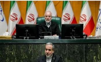 الولايات المتحدة وإسرائيل ترفعان مؤقتا اسمي عراقجي وقاليباف من قائمة المستهدفين