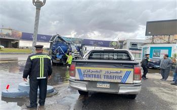 رجال المرور.. خط الدفاع الأول في مواجهة الطقس السيئ وحماية الأرواح على الطرق