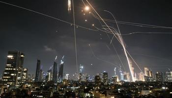 جيش الاحتلال يزعم اعتراض 6 صواريخ من لبنان