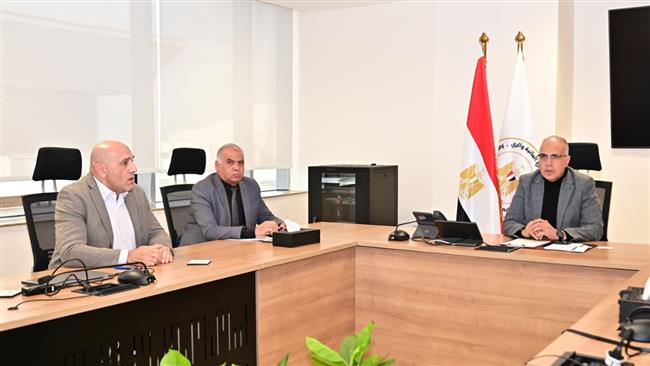وزير الري يتابع أعمال إزالة التعديات على مجرى النيل ضمن "المشروع القومي لضبط النيل"  