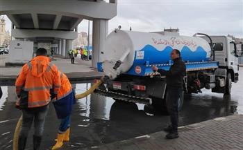 محافظ الإسكندرية يوجه بتكثيف متابعة تصريف مياه الأمطار وتحقيق السيولة المرورية