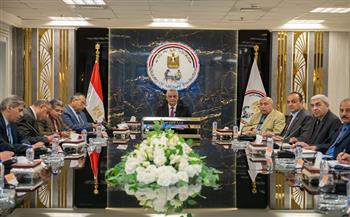 "الإنتاج الحربي": تشكيل لجنة لمتابعة إجراءات ترشيد استهلاك الكهرباء بالشركات التابعة 