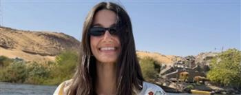 تارا عماد توثق رحلة في أسوان بين النيل والطبيعة