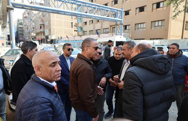 محافظ الجيزة يتفقد حالة النظافة والإشغالات بأحياء الوراق والمنيرة الغربية وإمبابة