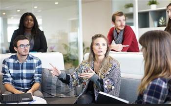 كيف تتعاملين مع من يظن نفسه دائمًا على صواب؟ 