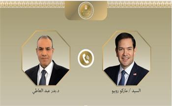 وزير الخارجية ونظيره الأمريكي يبحثان هاتفيا العلاقات الثنائية ومستجدات الأوضاع الإقليمية