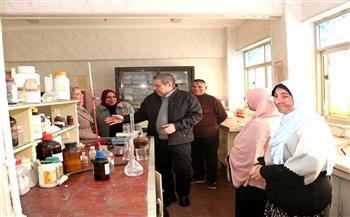 رئيس "المواصفات والجودة" يتفقد فرعي الهيئة بالسويس والعين السخنة لمتابعة كفاءة العمل والمعامل