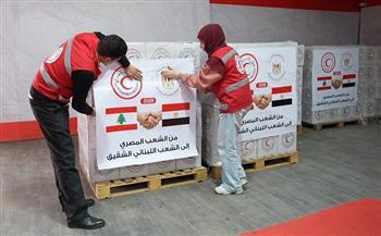 الهلال الأحمر المصري يشارك في إرسال شحنة بحرية بحمولة ألف طن من المساعدات الإنسانية إلى لبنان