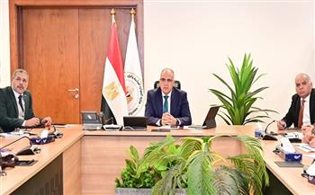 وزير الري يتابع حالة المنظومة المائية بزمام ترع الإسماعيلية والسويس وبورسعيد