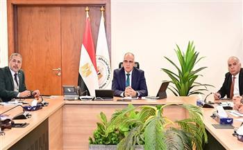 وزير الري يتابع حالة المنظومة المائية بزمام ترع الإسماعيلية والسويس وبورسعيد