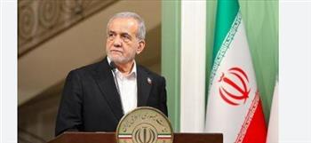 الرئيس الإيراني: ناقشت مع رئيس وزراء باكستان جهود إحلال السلام