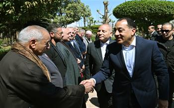 رئيس الوزراء يتفقد سوق العبور و"كاري أون" لمتابعة استقرار الأسواق وكفاءة سلاسل الإمداد