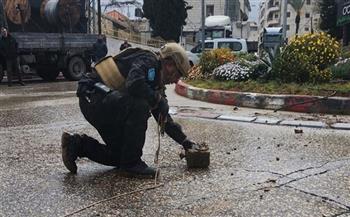 الشرطة الفلسطينية تتعامل مع شظية صاروخية في محافظة سلفيت